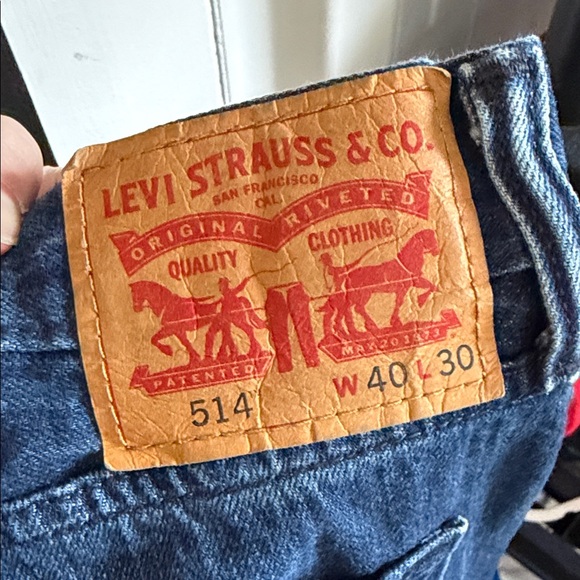 Levi's Men's 514 Straight Jeans in Distressed Blue 40x30 - Picture 6 of 6